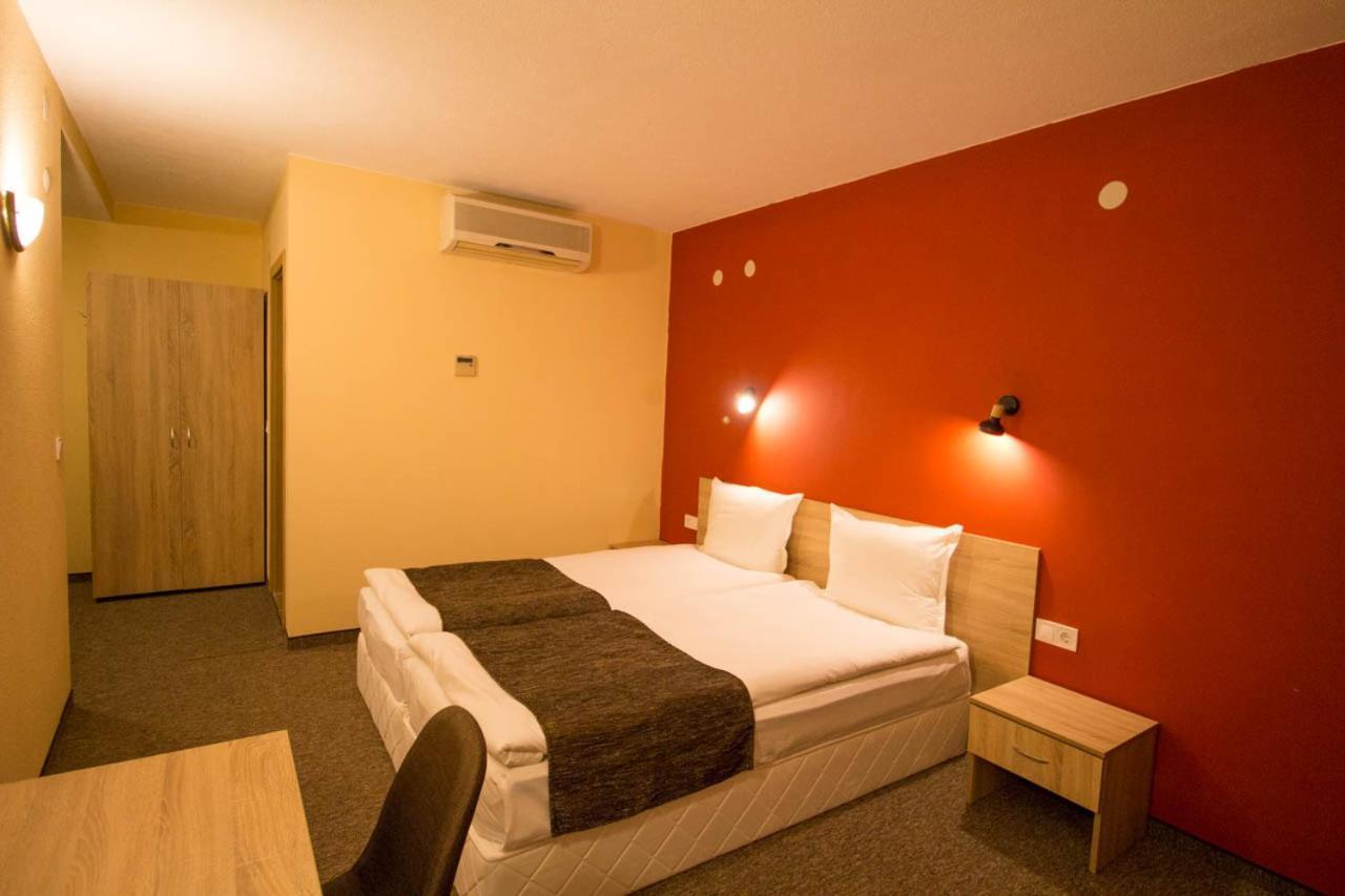 Evridika Hotel Devin Exteriér fotografie